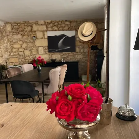 Guest house La Maison Du Clocher *
