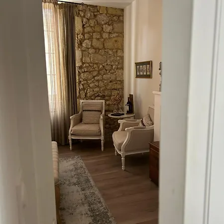 Konukevi La Maison Du Clocher *
