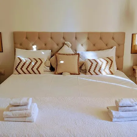 La Maison Du Clocher