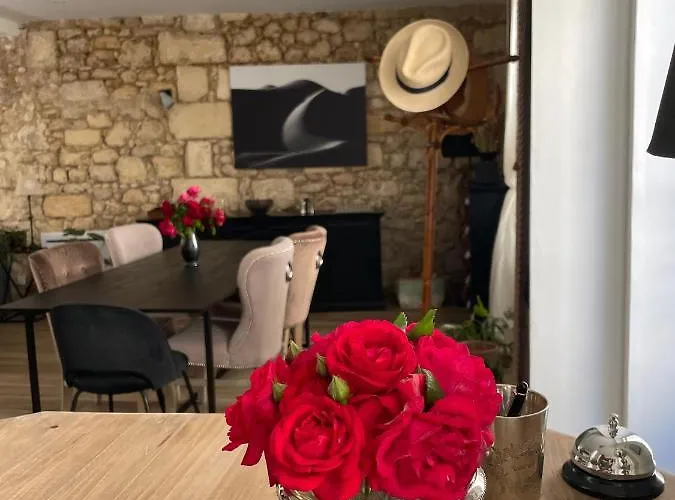 Guest house La Maison Du Clocher 4*