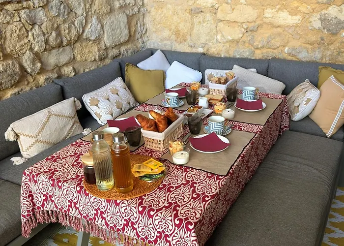 La Maison Du Clocher Guest house