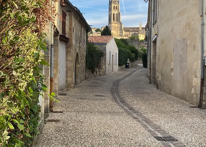 Guest house La Maison Du Clocher