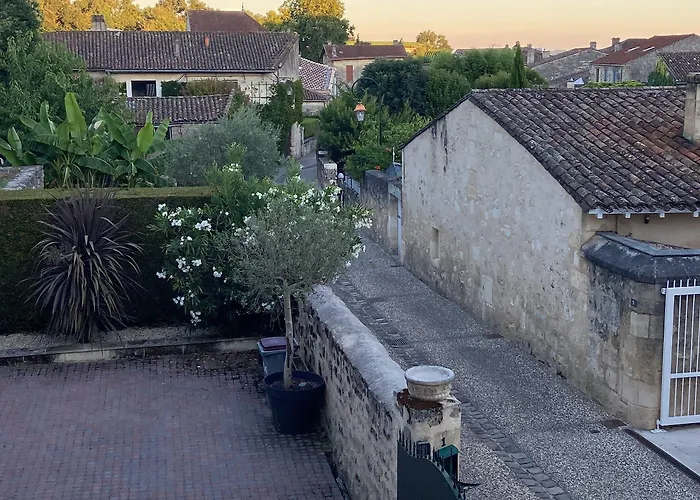 La Maison Du Clocher 4* Saint-Emilion