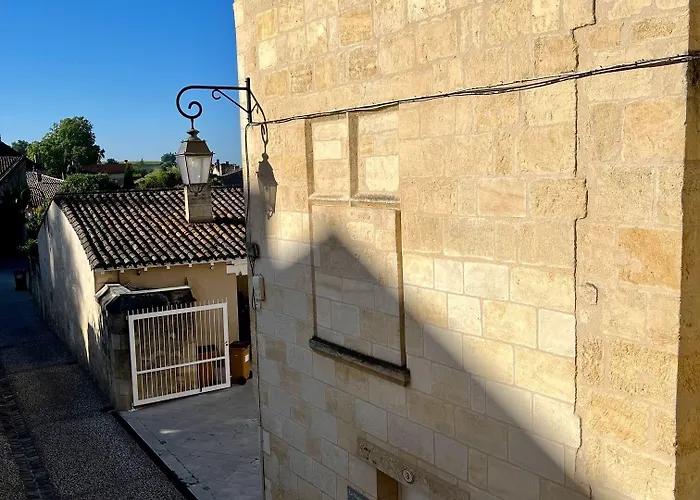 Guest house La Maison Du Clocher